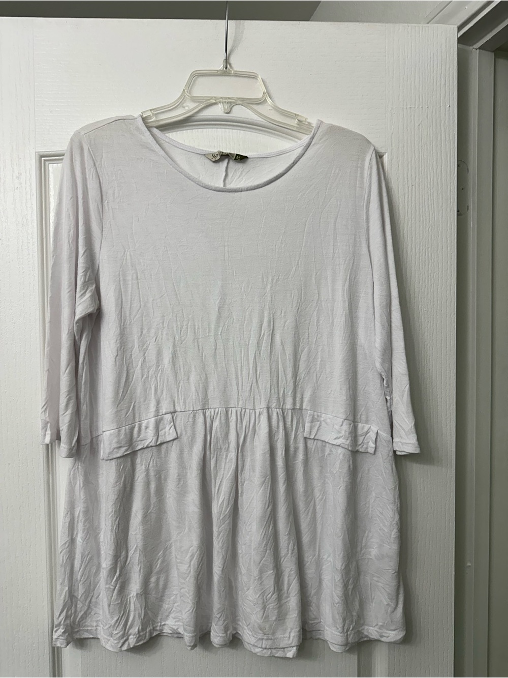 Casual White Peplum Tunic Top - Relaxed 3/4 Sleeve